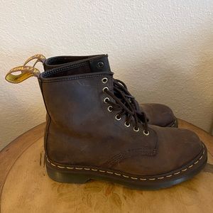 Dr Martens (docs) 1460 Crazy Horse Boots